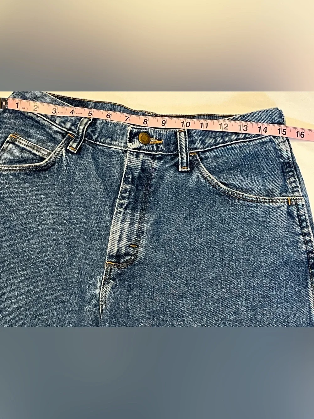 Wrangler Cowboy Cut Denim Shorts Men's Size 30 Vintage 90s Western Dad Jorts